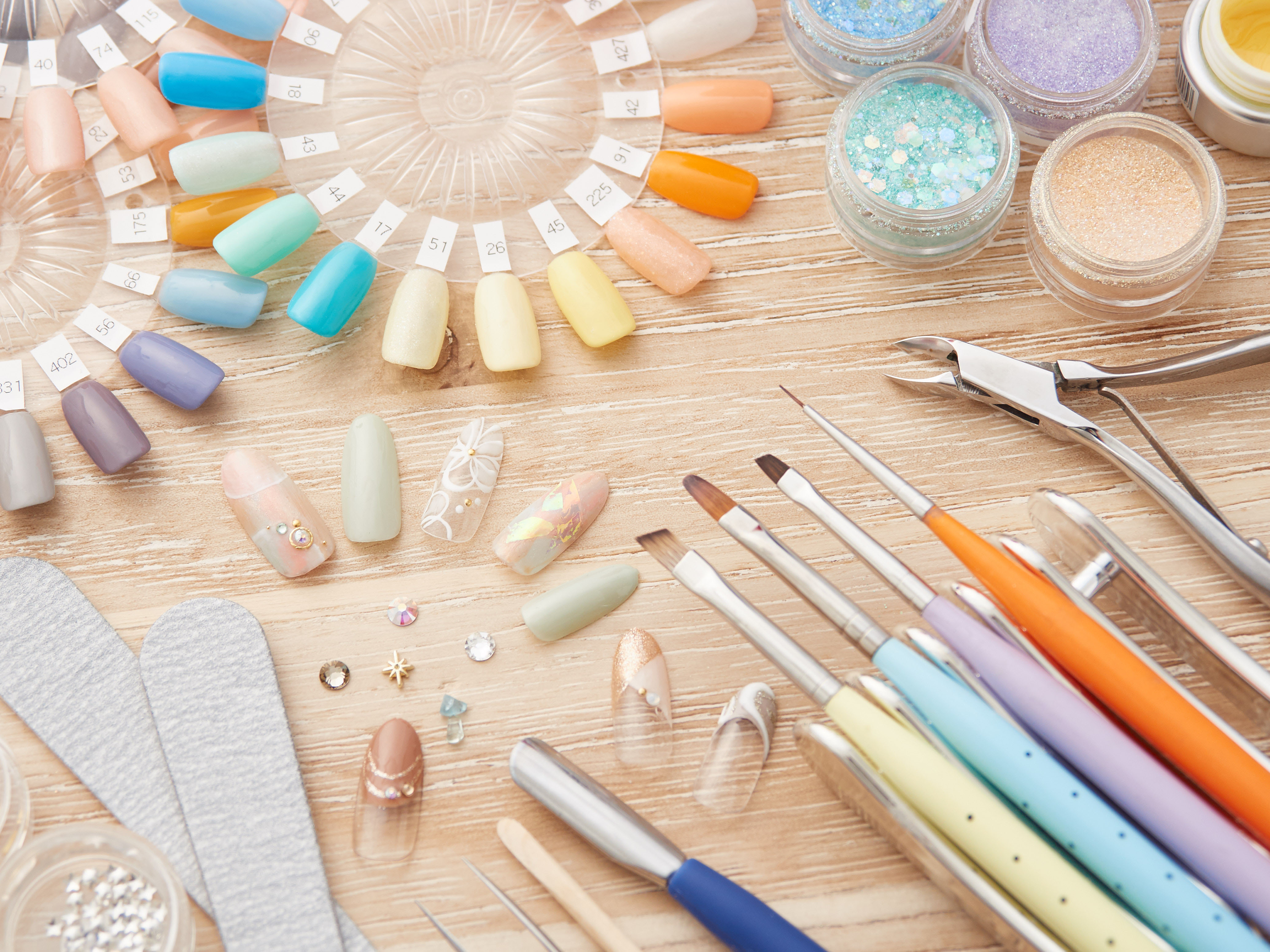 La bonne façon d'acheter des outils d'amélioration des ongles