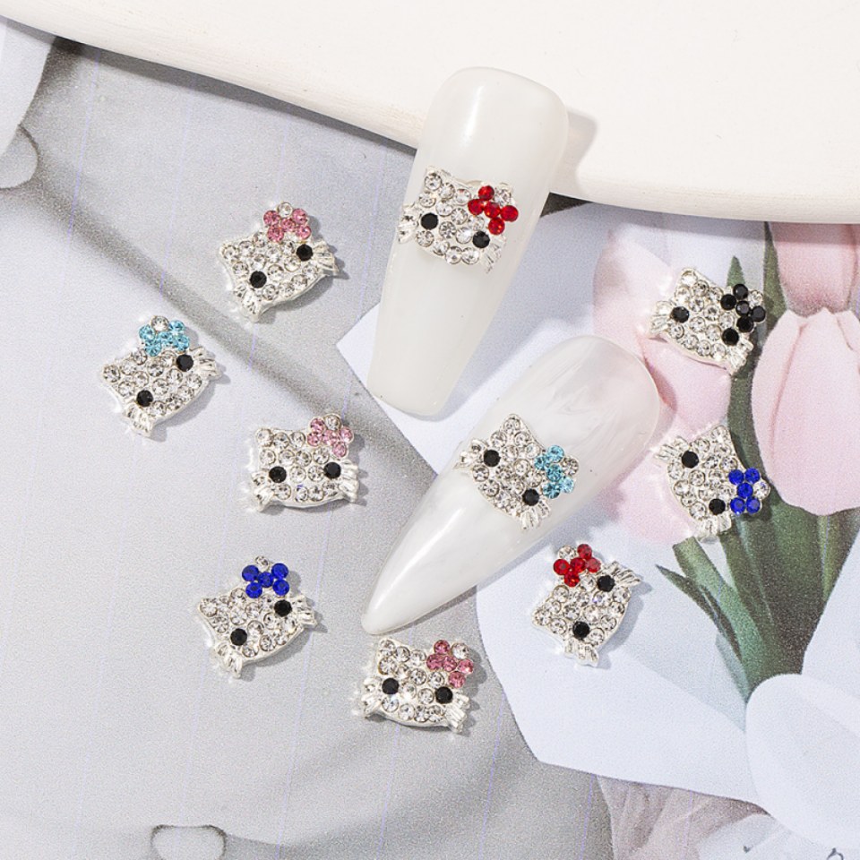 bonjour kitty charmes d'ongles