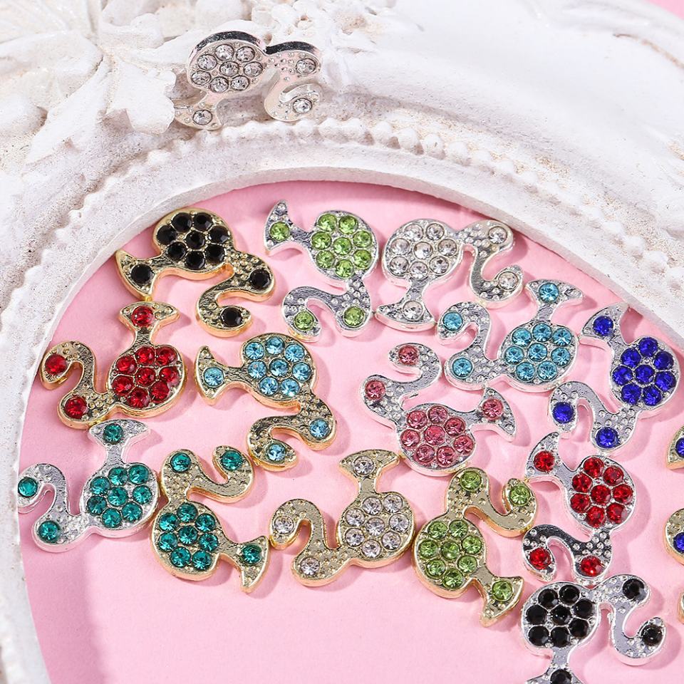 Charme d’ongle en métal Kawaii