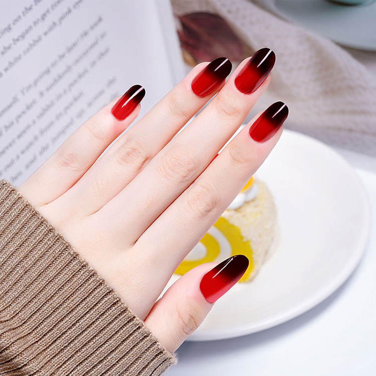 Vernis à ongles à changement de température coloré avec logo