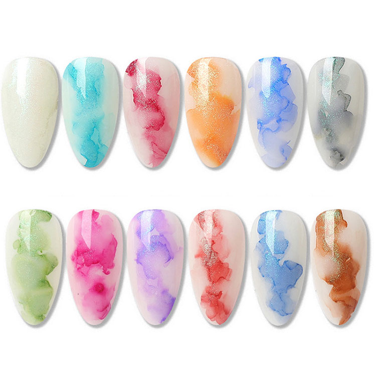 Effet de propagation de l'aquarelle gel de floraison